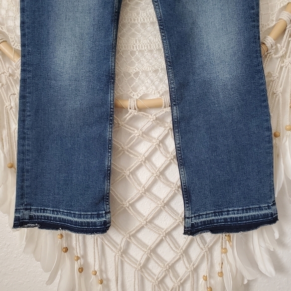 Zara The Low Rise Bootcut Jeans Blue Button Fly Frayed Hem Size 10 NWT - Picture 9 of 13